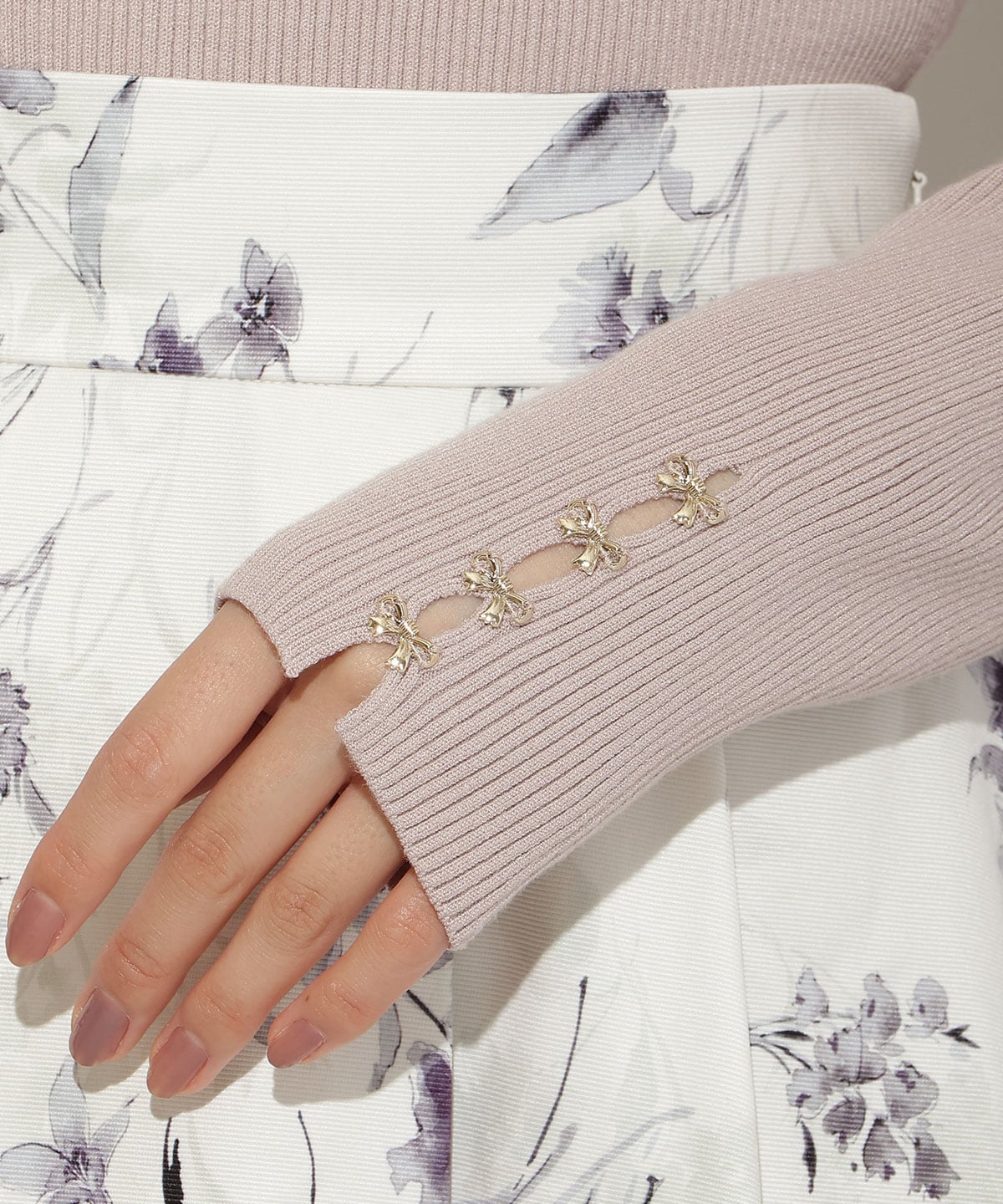 袖口リボンリブタートルニット