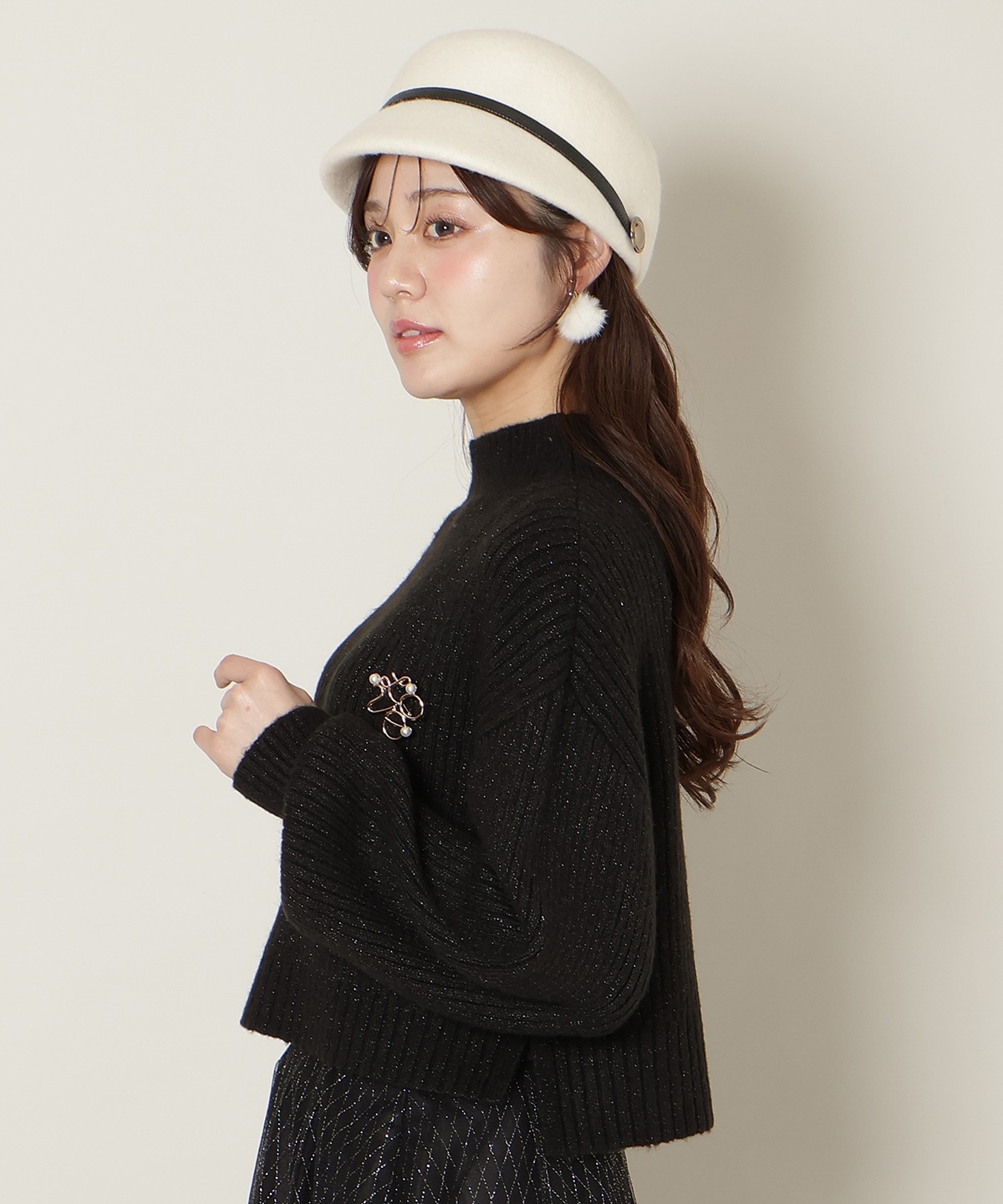 【12/5(fri)10時発売】ブローチ付きクロップドラメニット