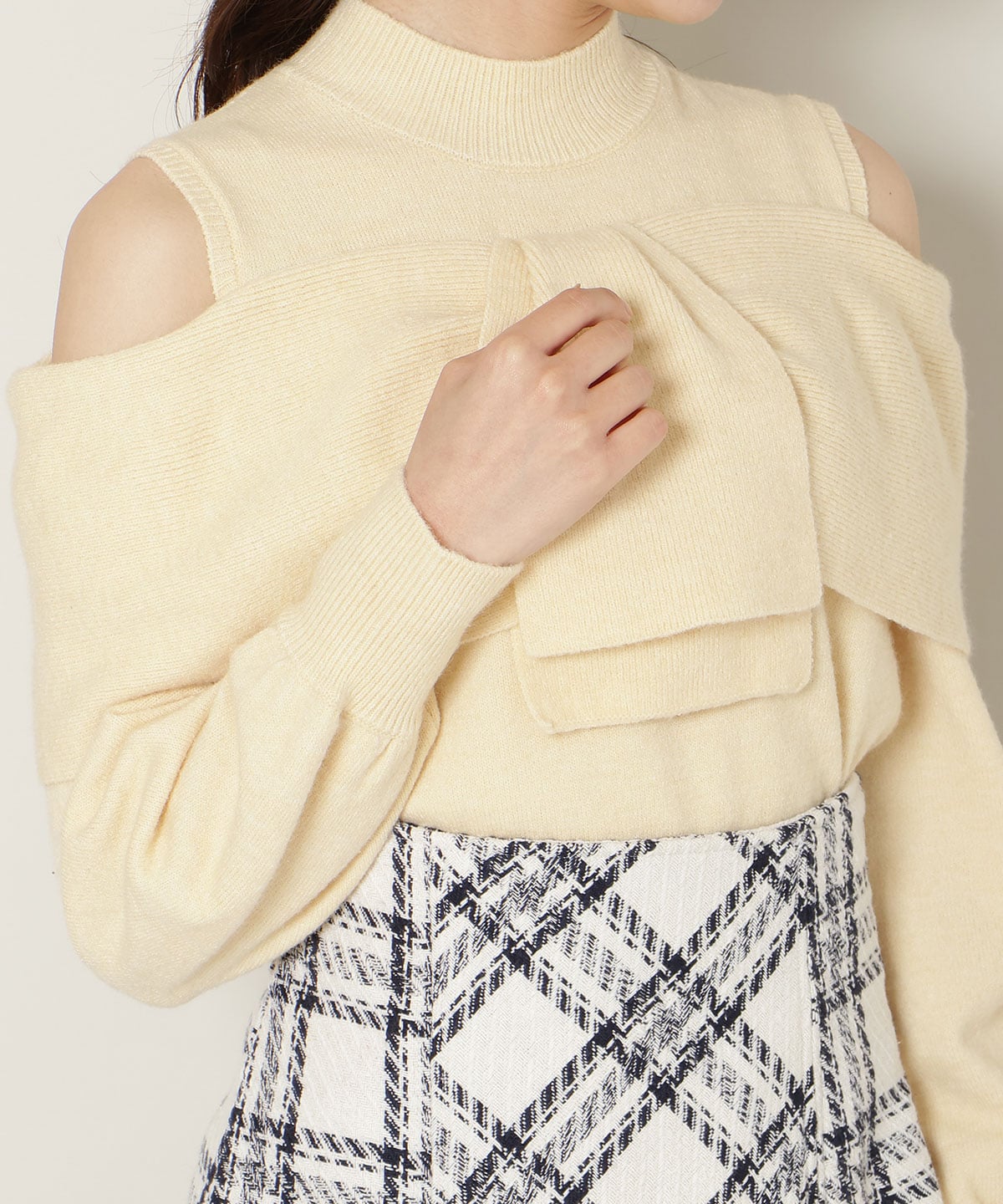 【1/1(thu)10時発売 New Year's Item】ツイストリボンオフショルニット