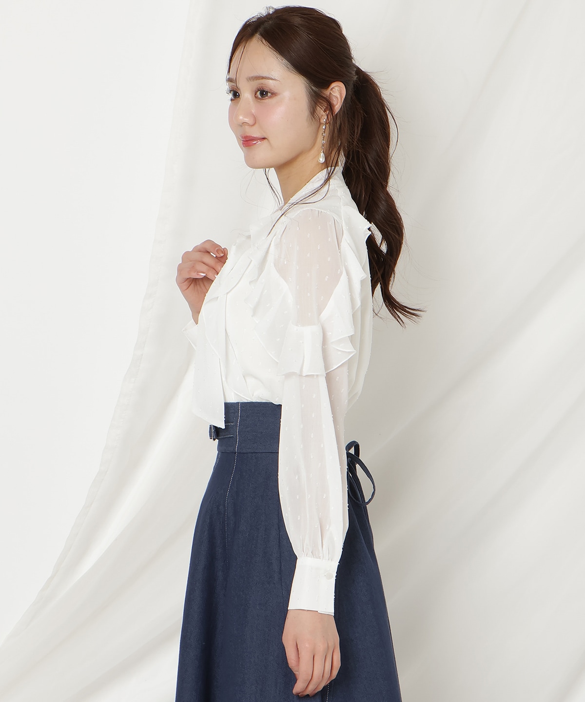 ドビードットフリルブラウス