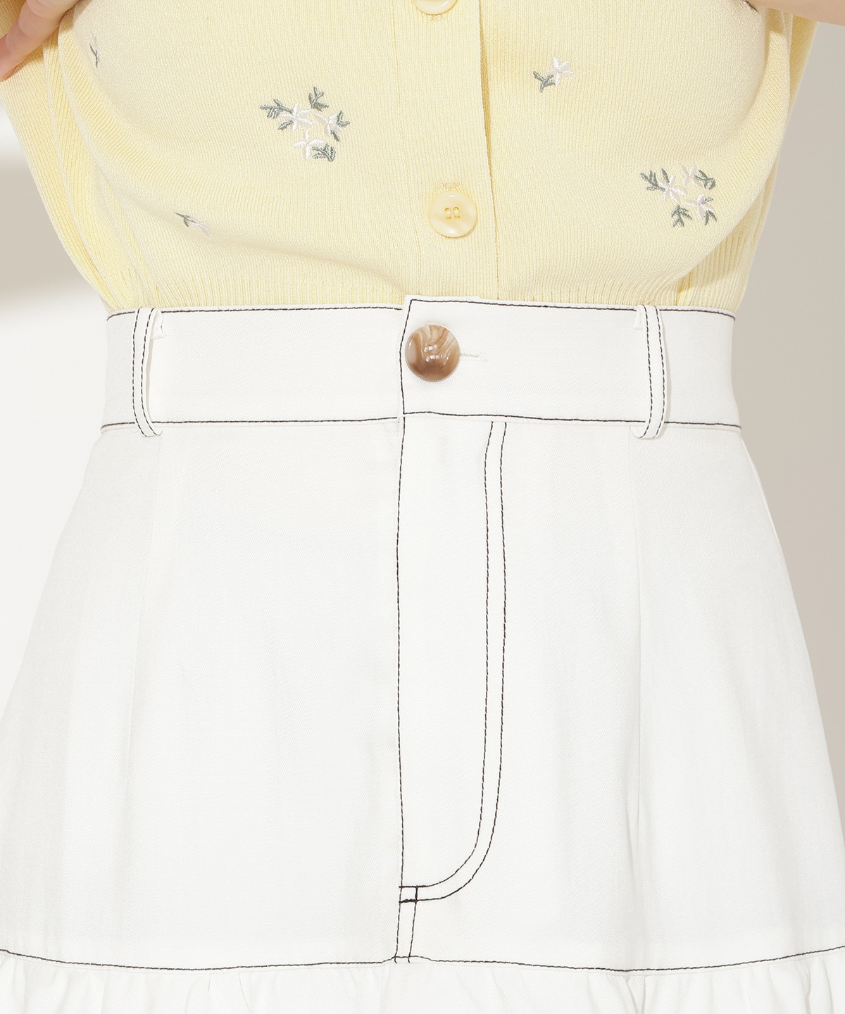 ボリュームフリルティアードスカート