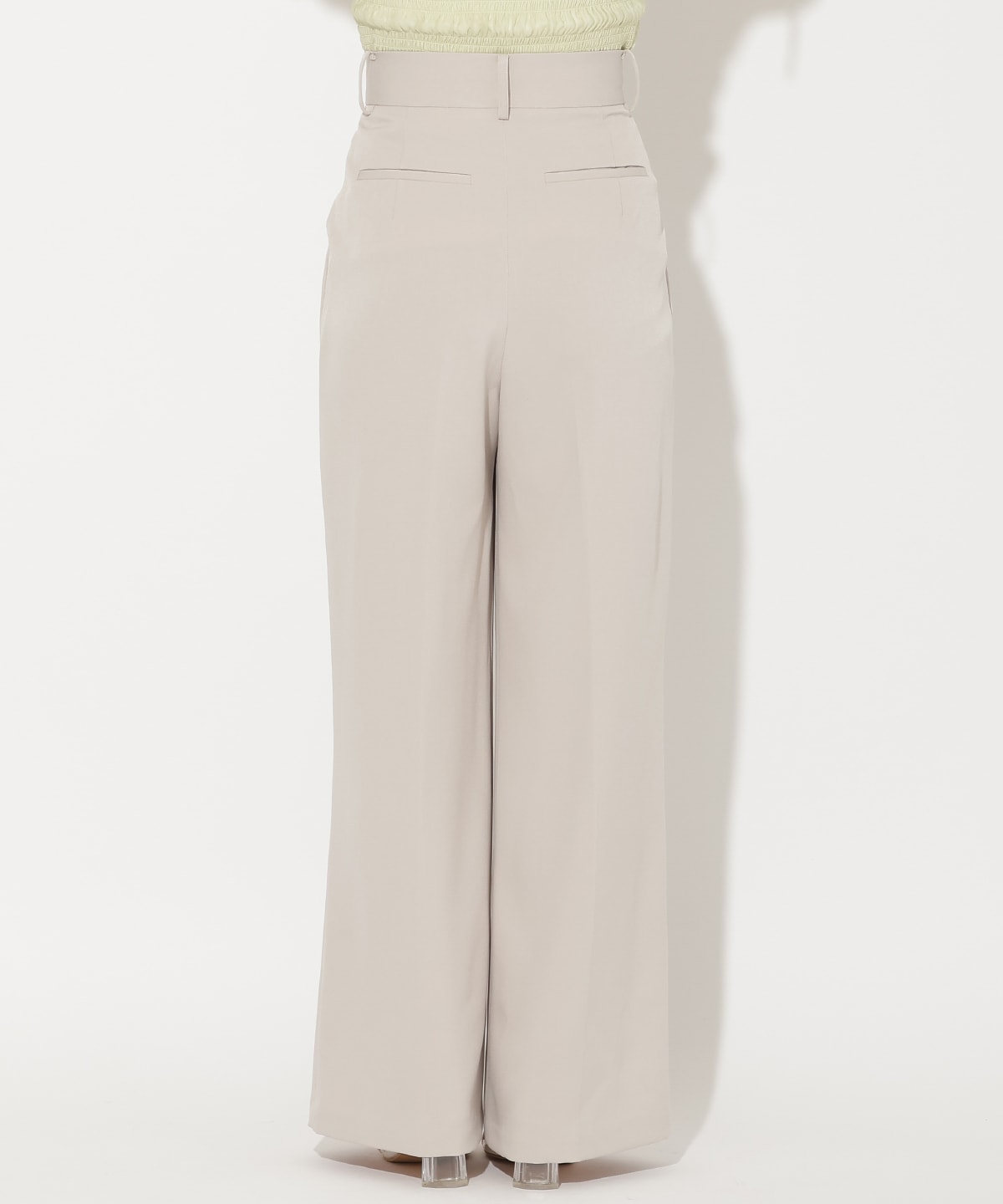 ダブルタックワイドパンツ