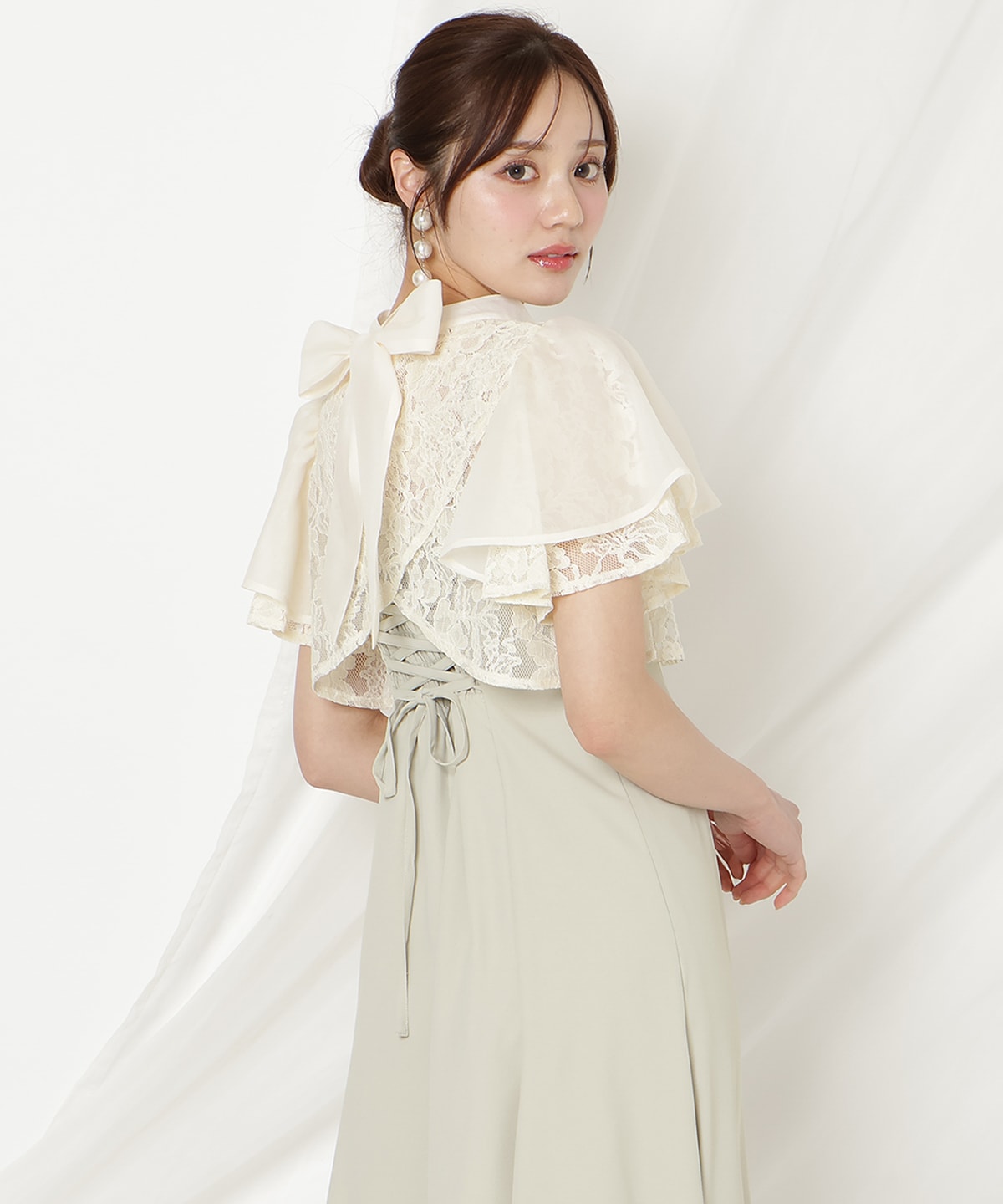 バックリボンシフォンレースブラウス×フレアロングキャミワンピース