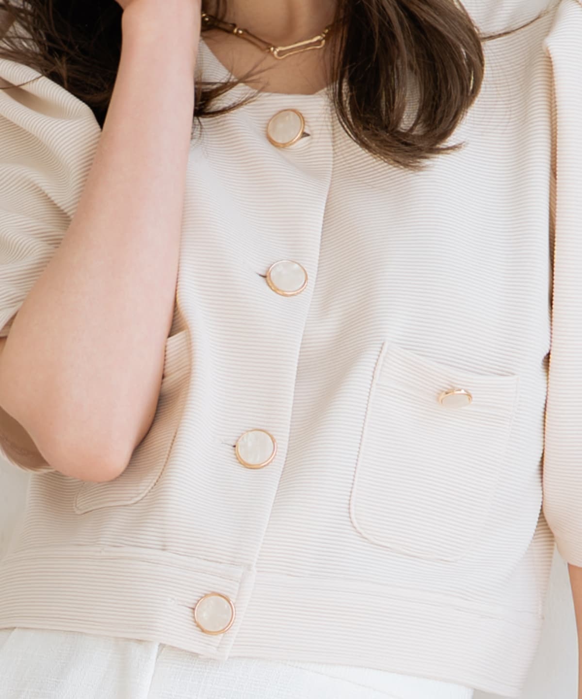 ノーカラーポンチジャケット