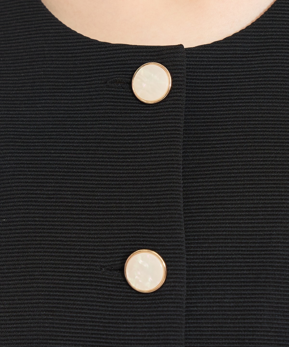 ノーカラーポンチジャケット