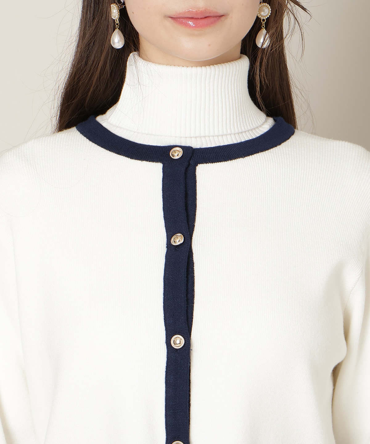 バイカラーアンサンブル【ハイネックトップス×カーディガンセット】