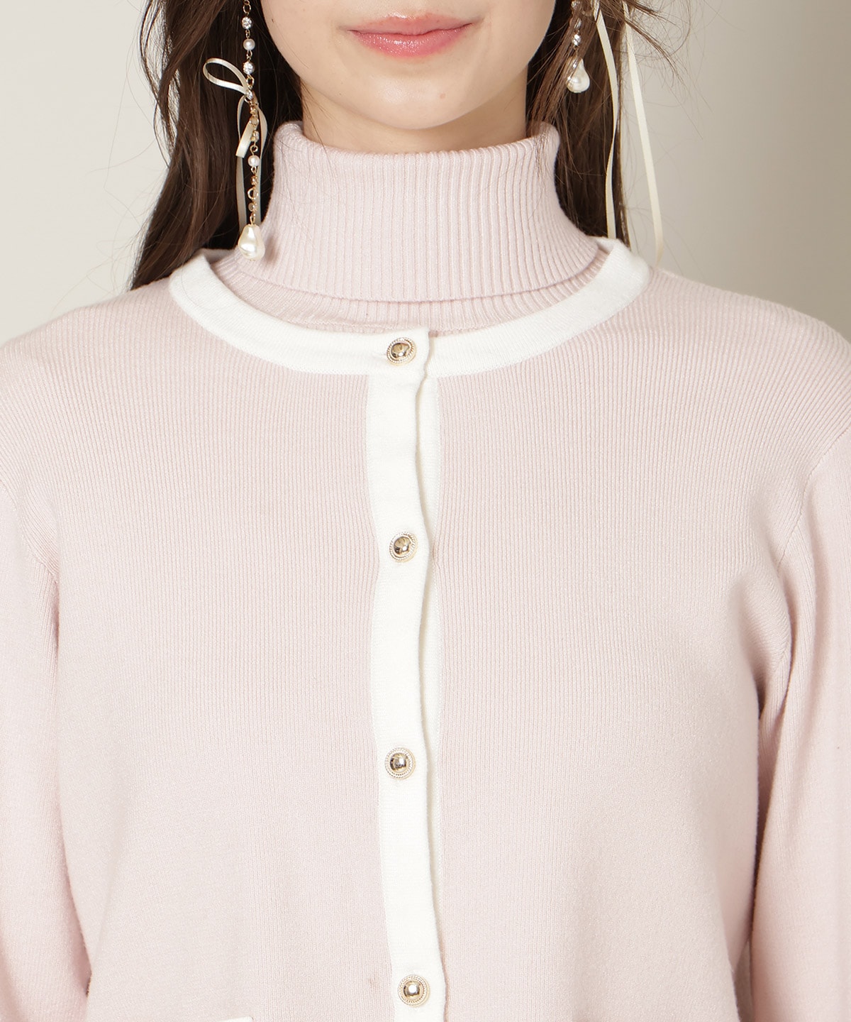 バイカラーアンサンブル【ハイネックトップス×カーディガンセット】