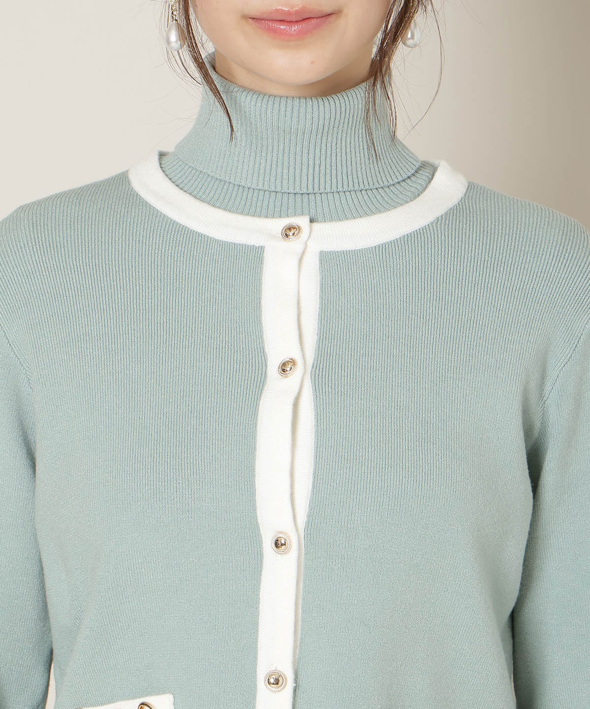 バイカラーアンサンブル【ハイネックトップス×カーディガンセット】