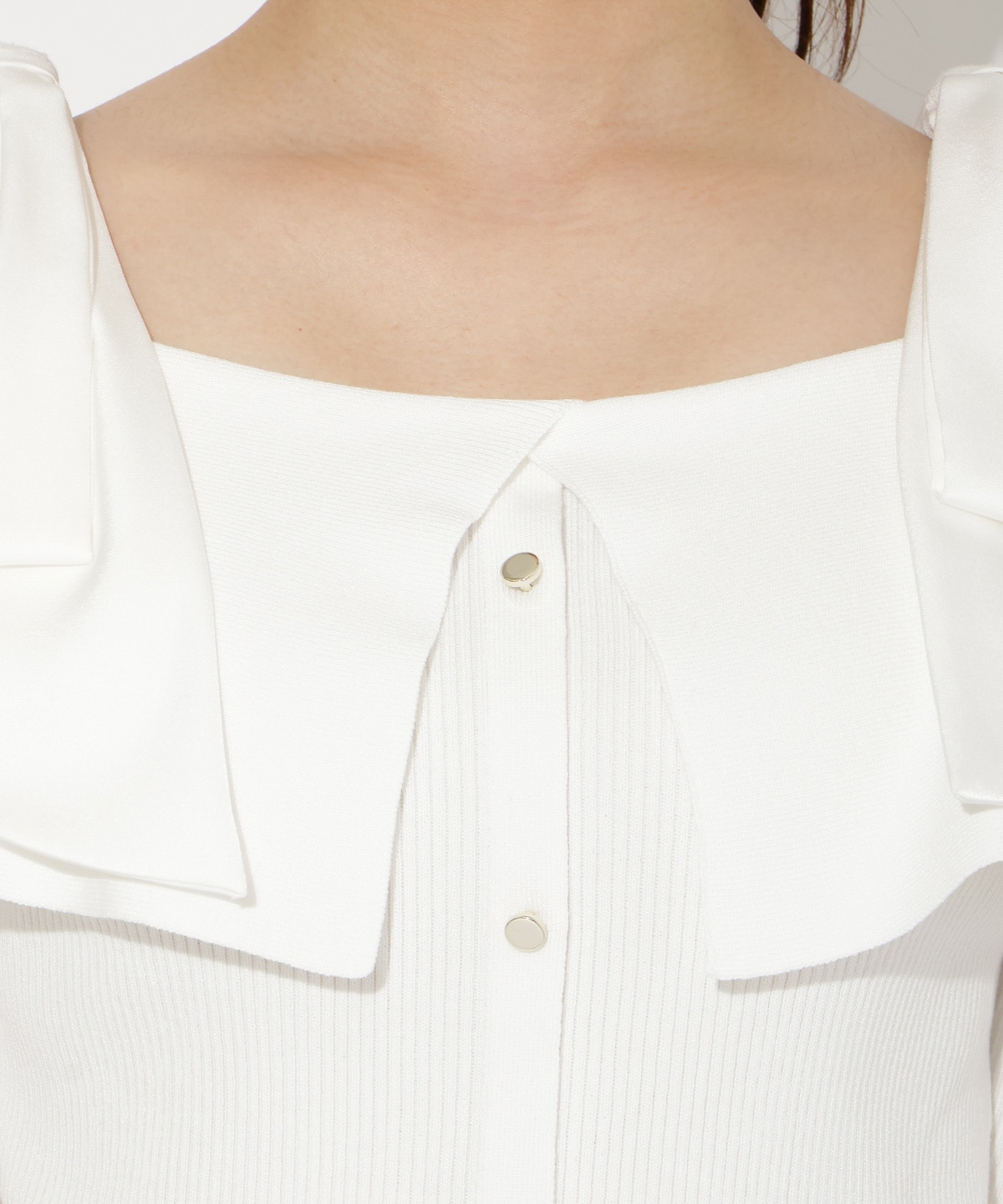 リボンオフショルハーフスリーブニット