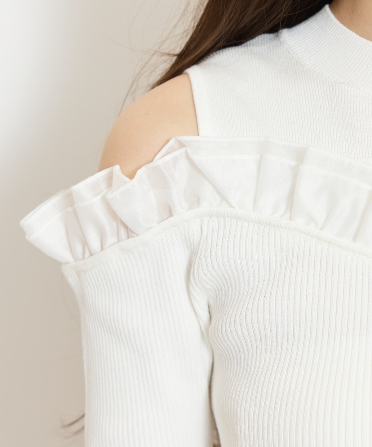 フリルレイヤードリブニット