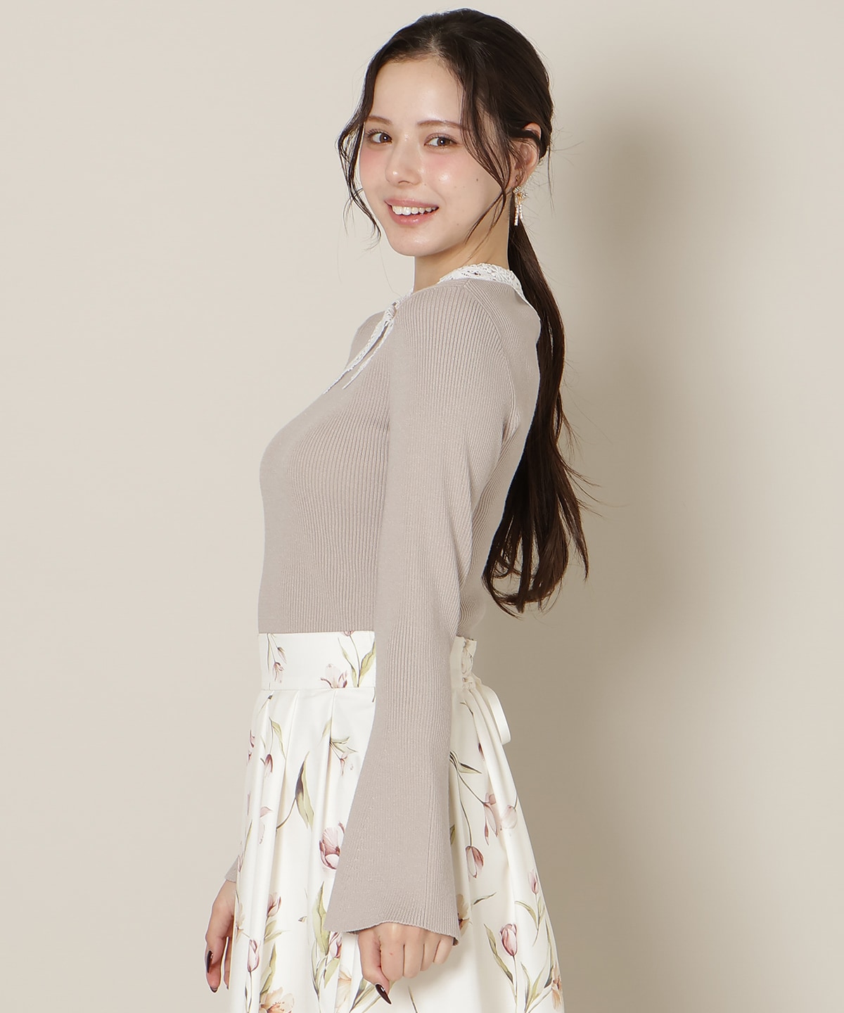 リボンレースカラーフレアスリーブニット