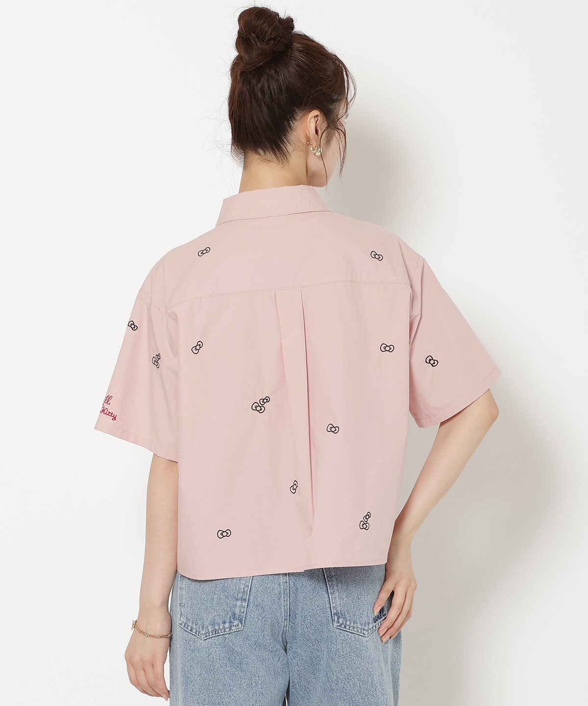 【8/7(fri)20時発売】WILLSELECTION×HELLO KITTY 刺繍クロップドシャツ