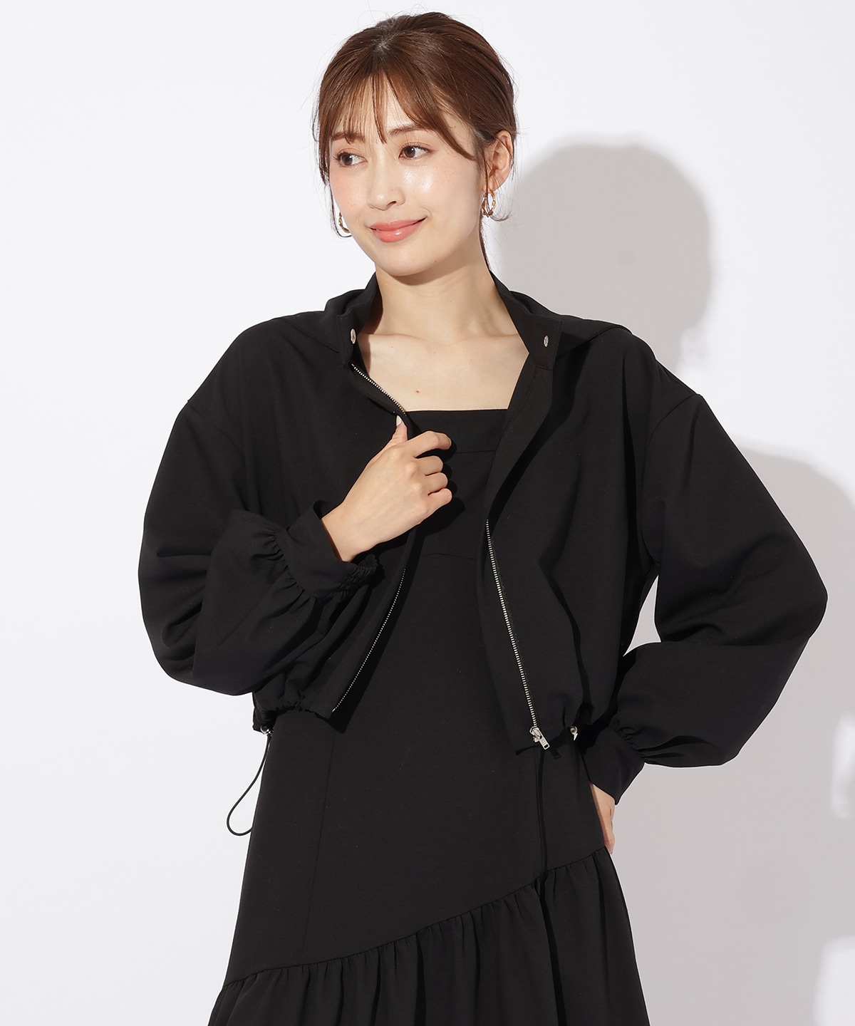 クロップドフーディ＋ティアードワンピース