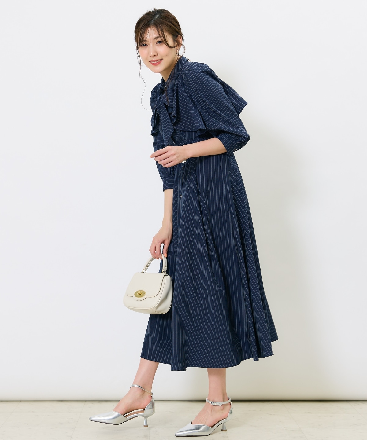 ストライプフリルケープワンピース