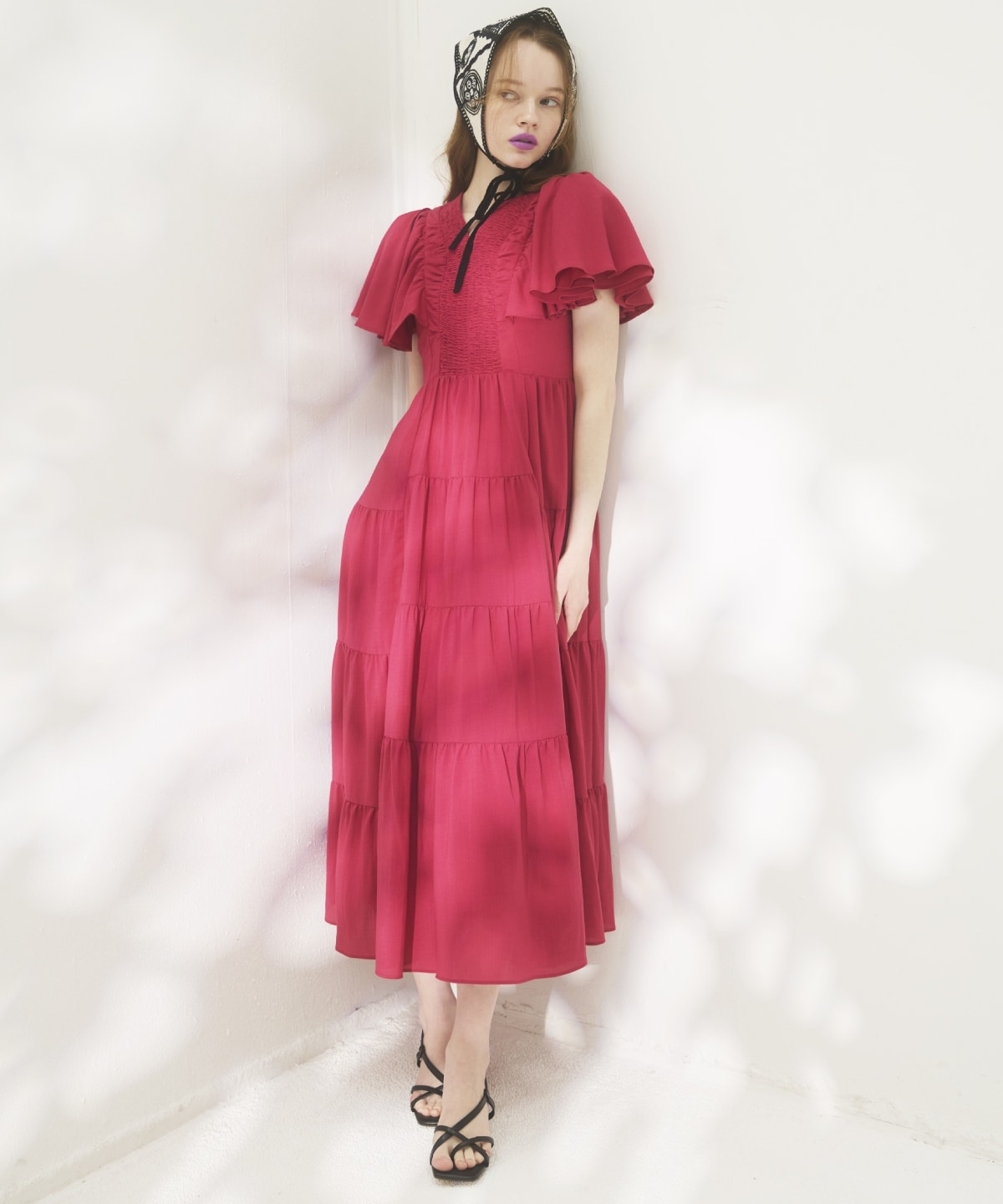 ギャザーVネックティアードワンピース