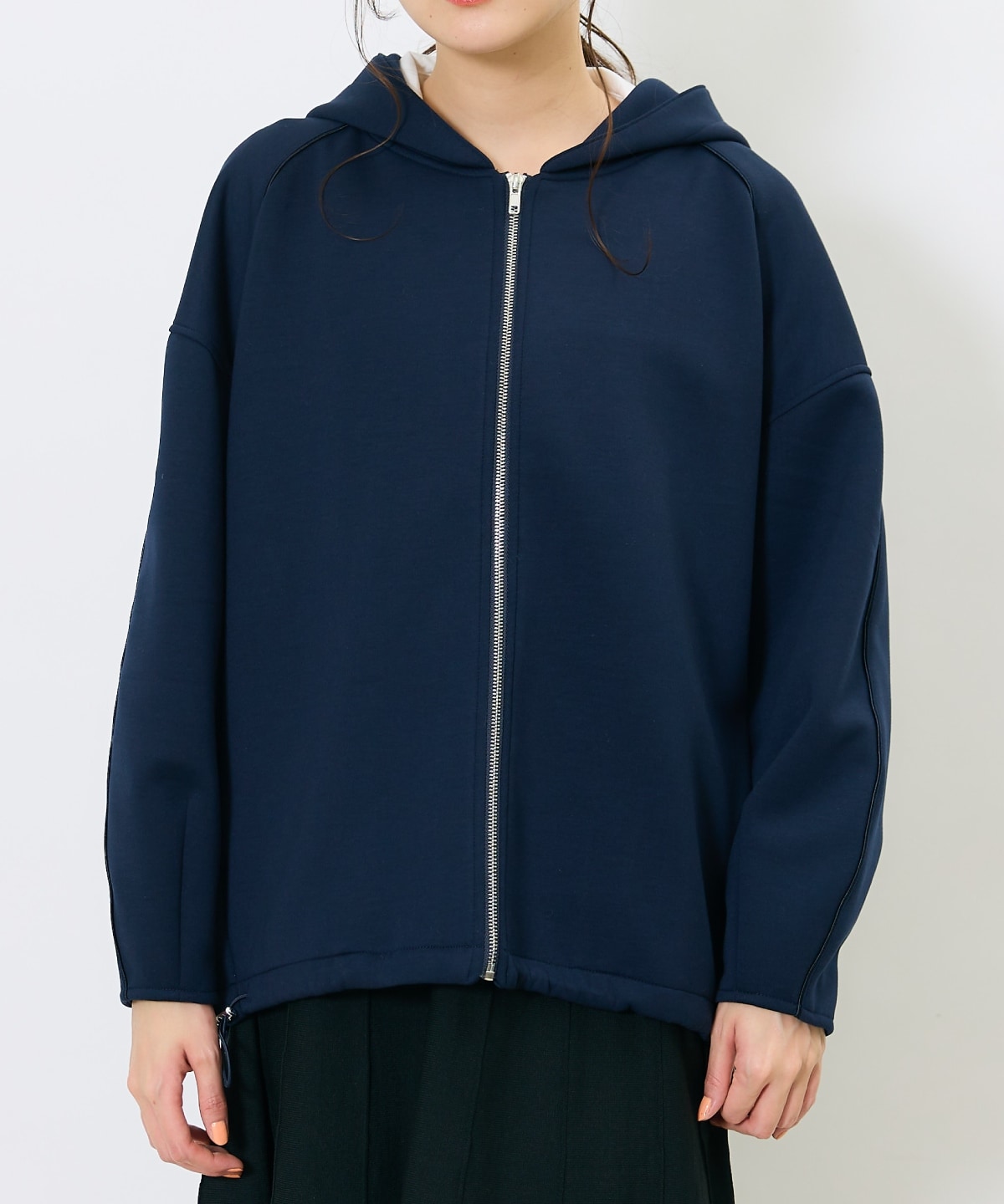 ダンボールポンチフーディーブルゾン