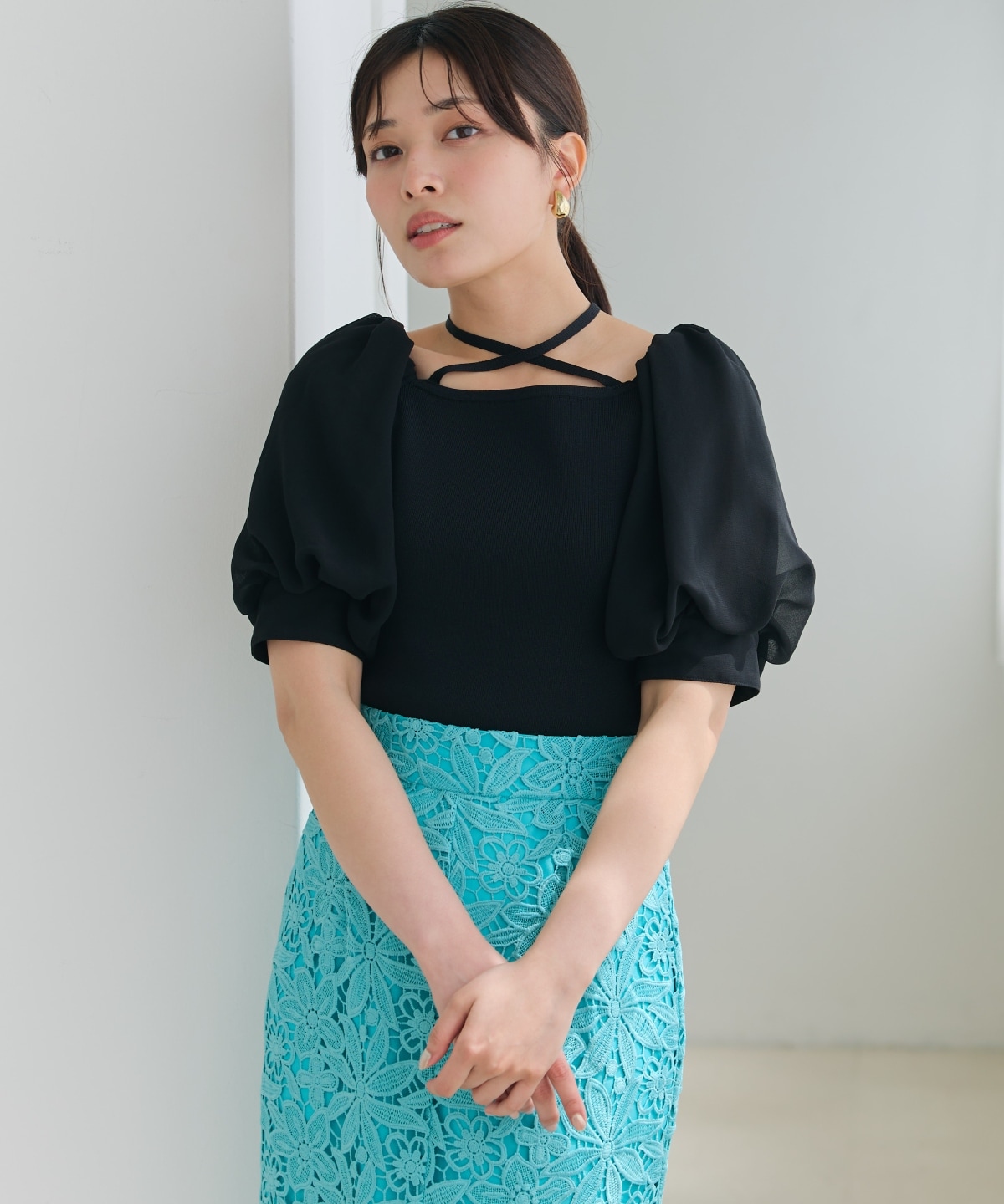 シアースリーブクロスネックプルオーバー