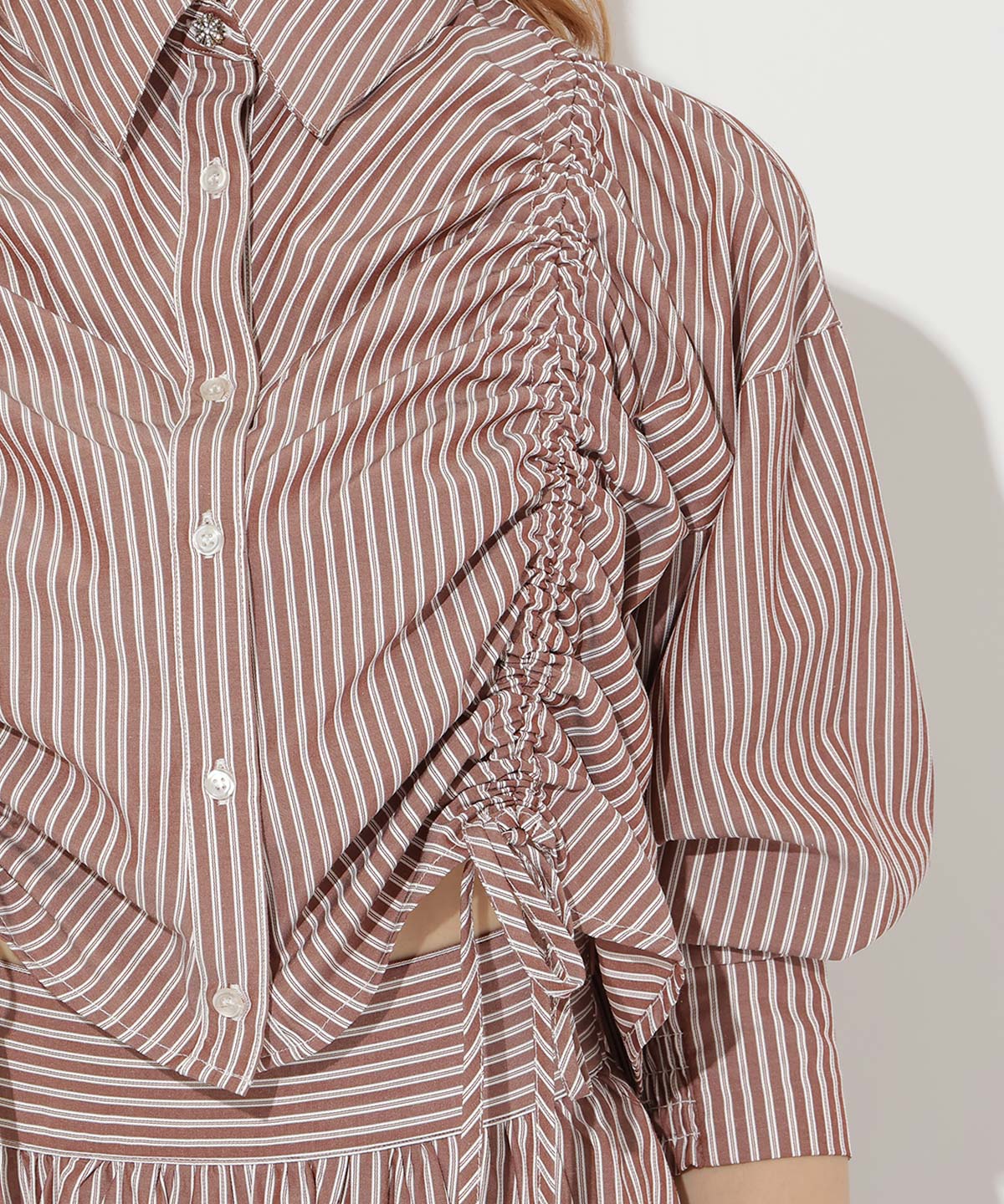 ストライプシャーリングブラウス