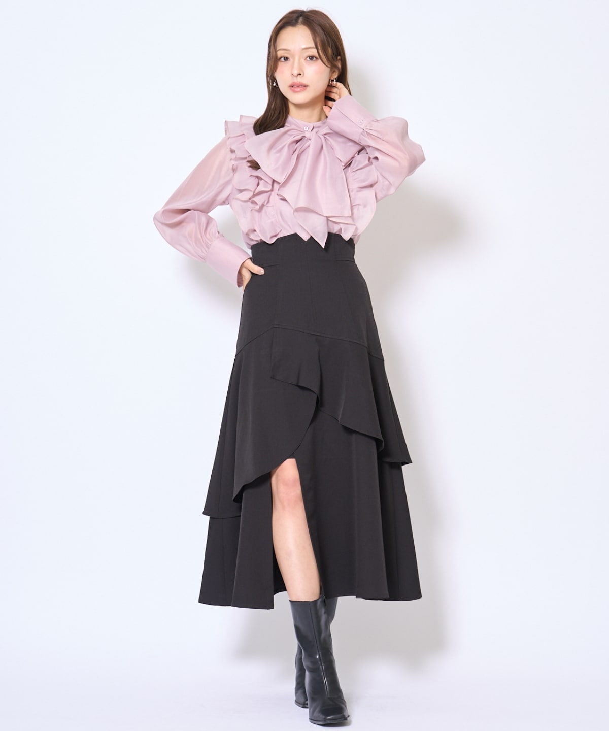 ボウタイフリルシアーブラウス