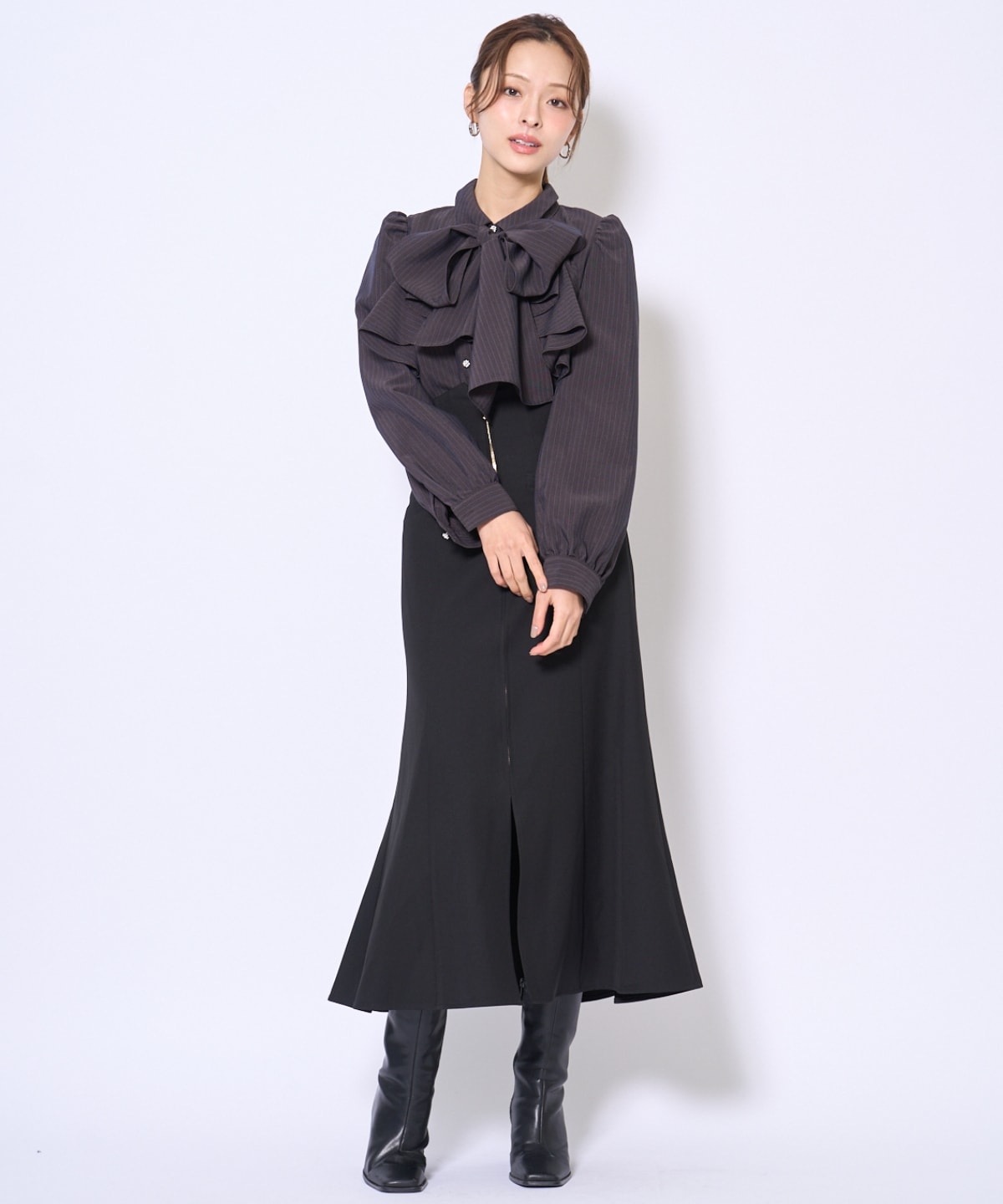 ビジューボタンフリルケープ長袖ブラウス