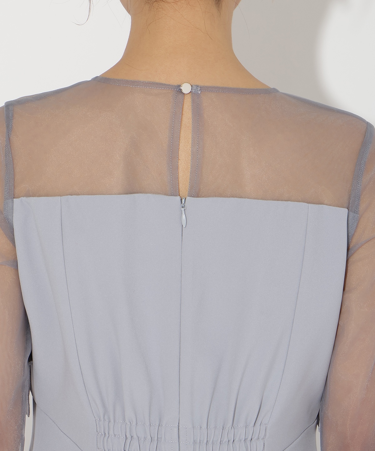 ボリュームフリルドレス