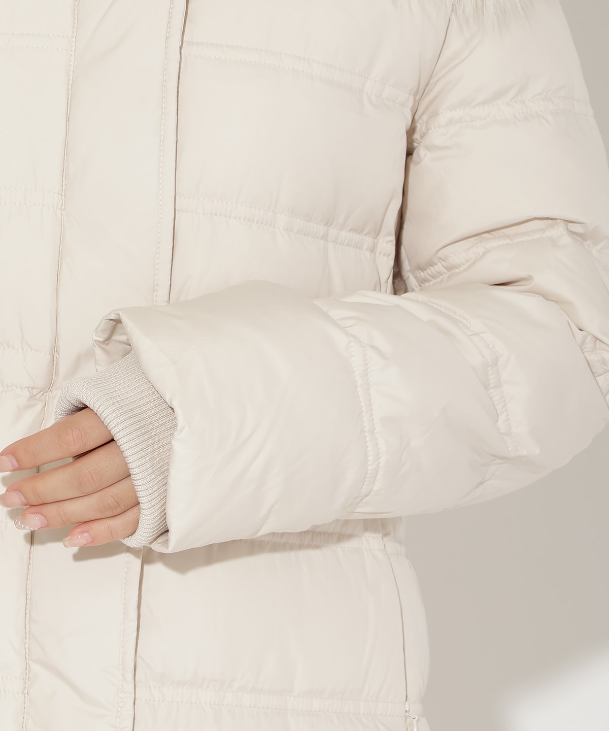 FOXファー付きミドルロングダウン