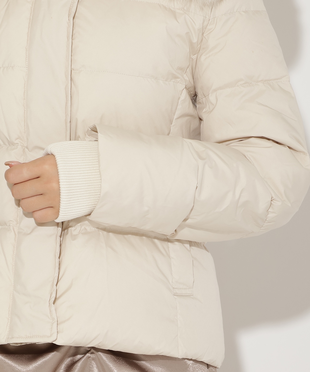 FOXファー付きプレミアムショートダウン