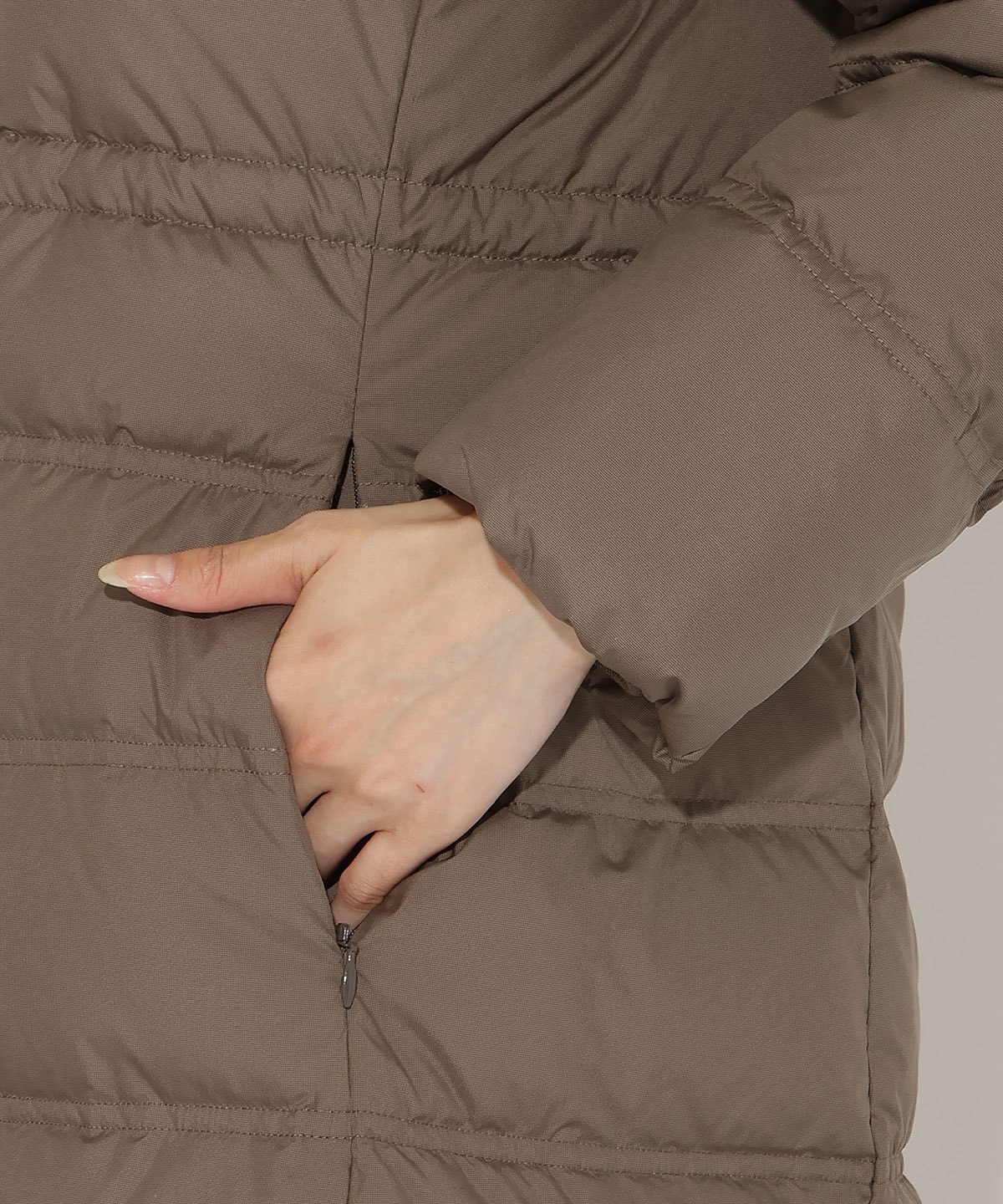 FOXファー付きプレミアムミドルロングダウン