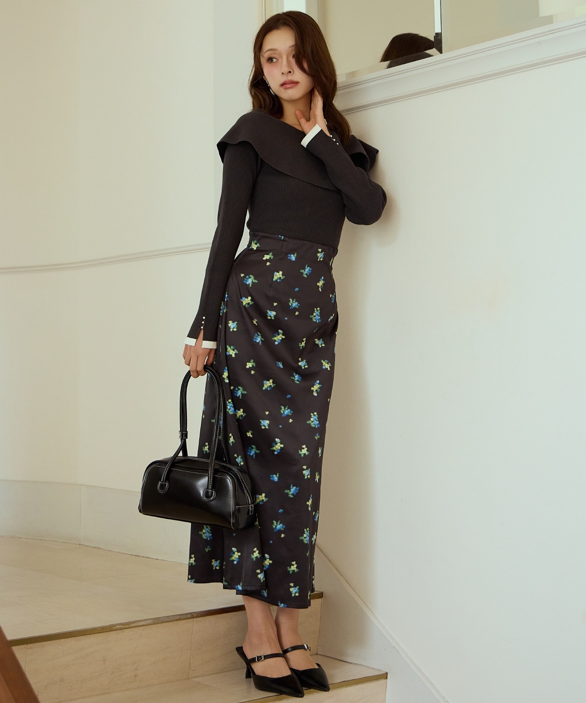 アシンメトリーカラーニットプルオーバー