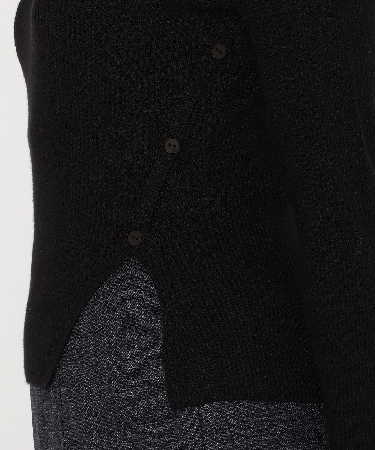 アシメＶネック長袖プルオーバー