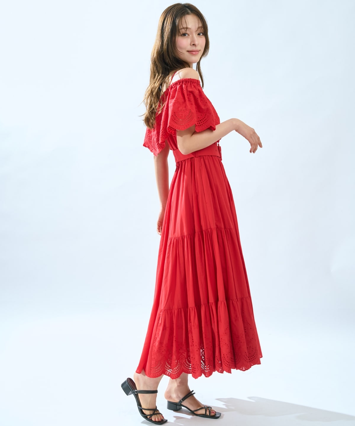 レースオフショルティアードワンピース