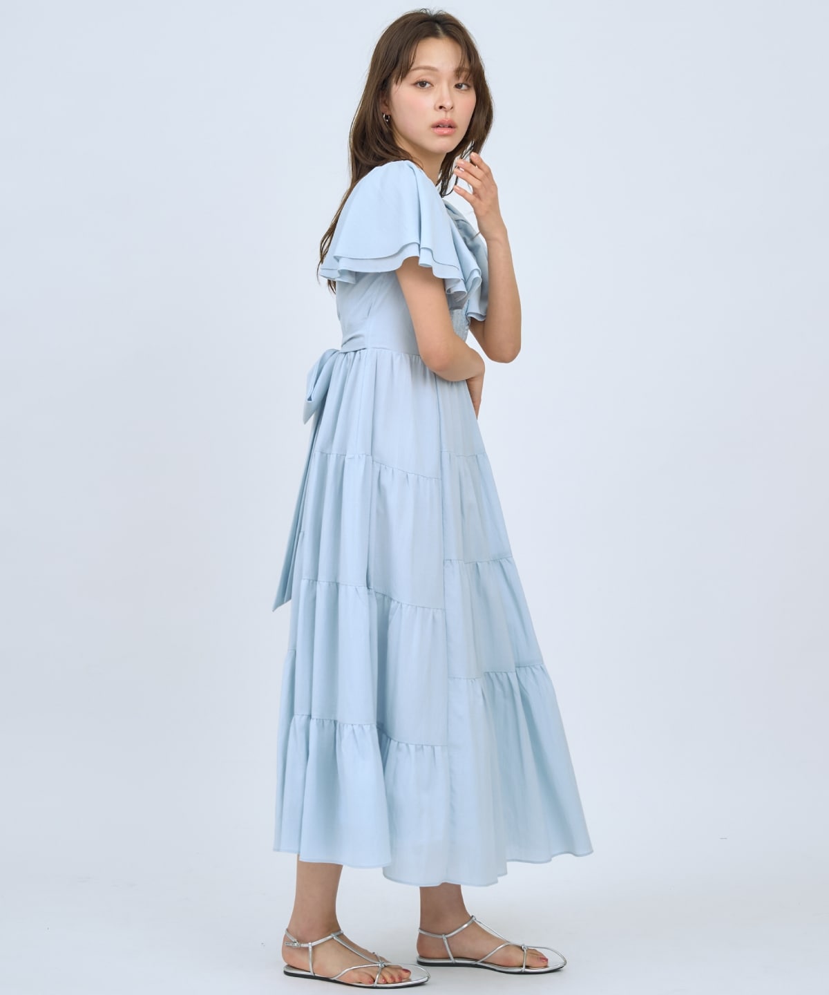 【先行予約受付中】Vネック襟レースティアードワンピース