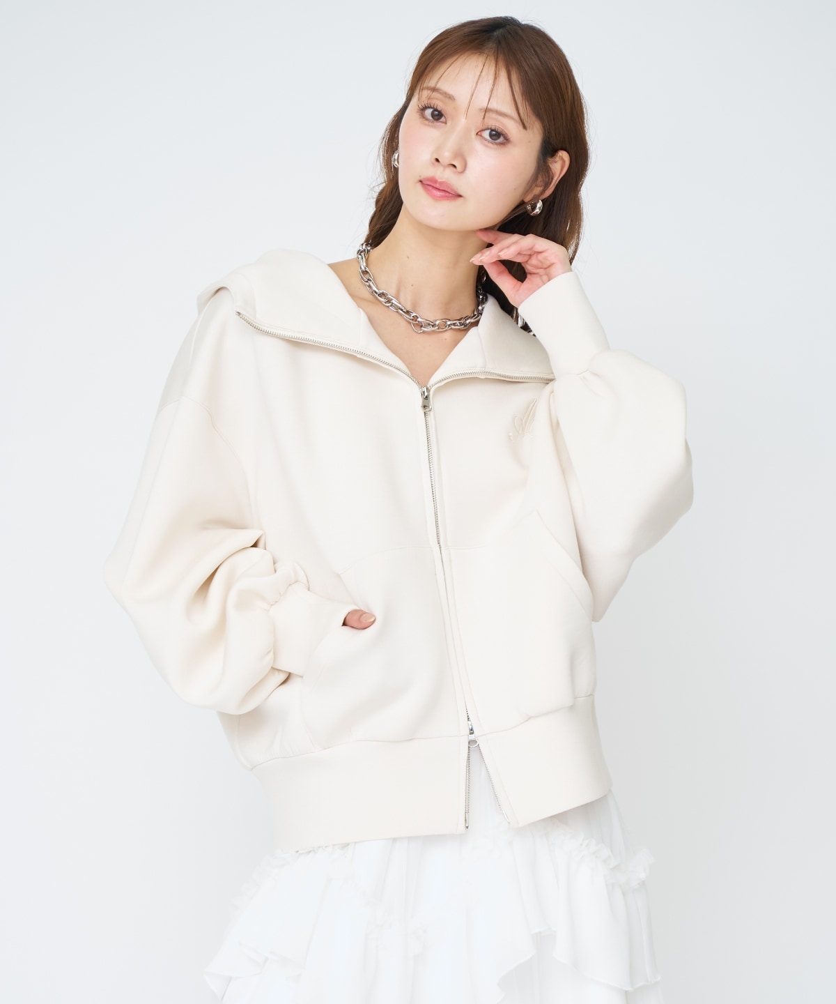 ロゴ刺繍ボンディングZIPパーカー