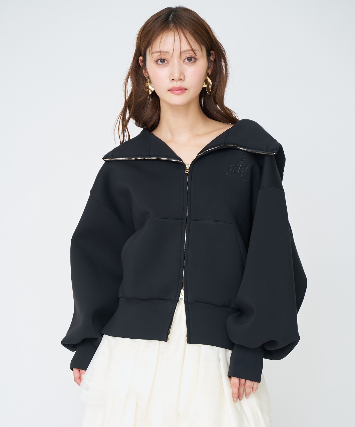 ロゴ刺繍ボンディングZIPパーカー