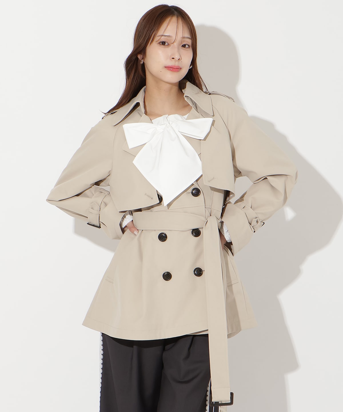 【先行予約受付中】ミドル丈トレンチコート
