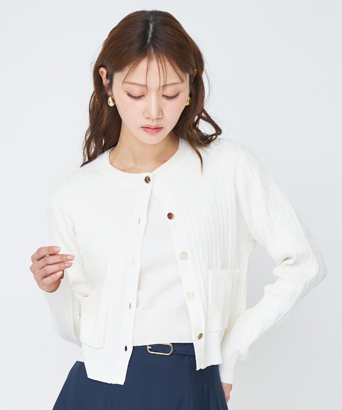 ケーブル編みカーディガンアンサンブル