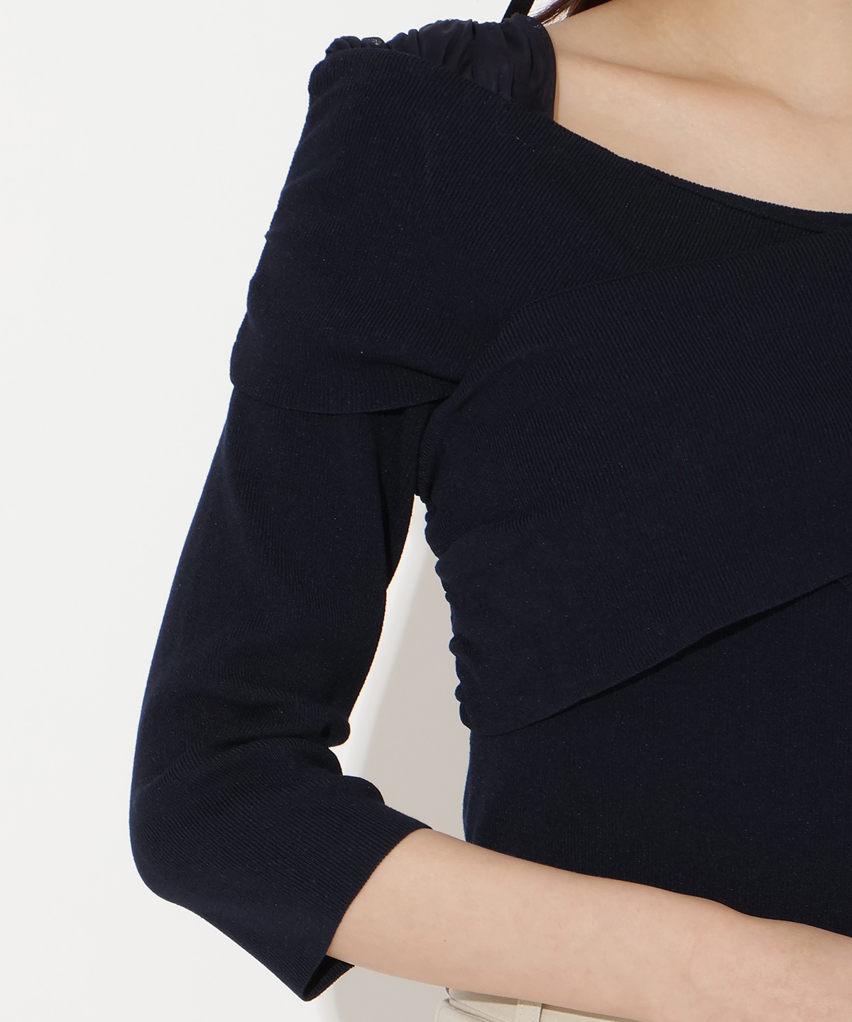 【先行予約受付中】7分袖クロスネックニットプルオーバー