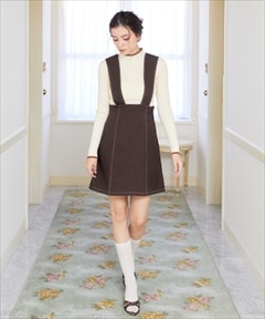 ダークブラウン