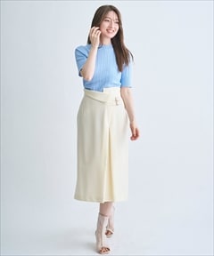 ライトベージュ