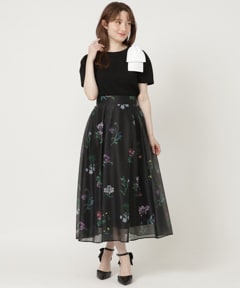 ブラック系花柄