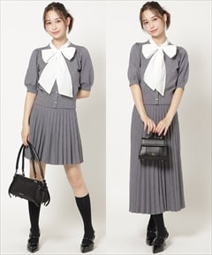 グレー