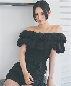 ブラック