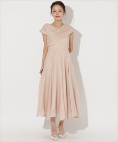 ピンクベージュ