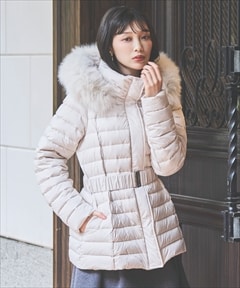 ライトベージュ