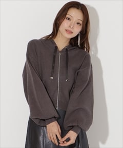 チャコールグレー