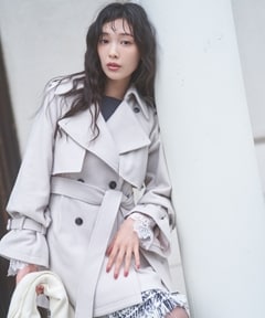 ベージュ