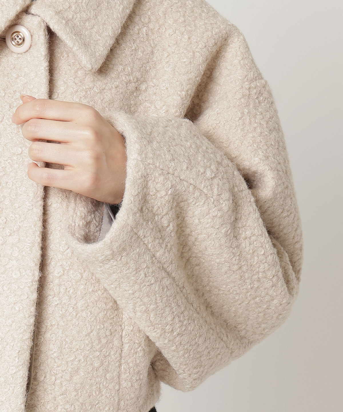 ブークレショートコート