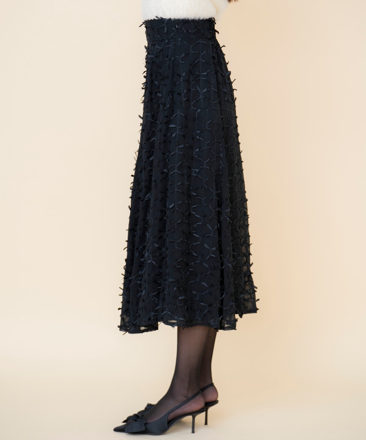 リボンモチーフフレアスカート