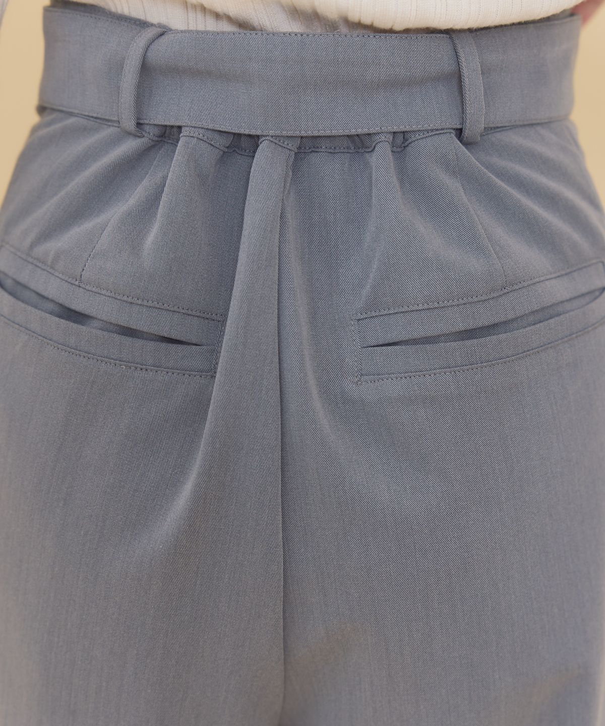 タックワイドパンツ