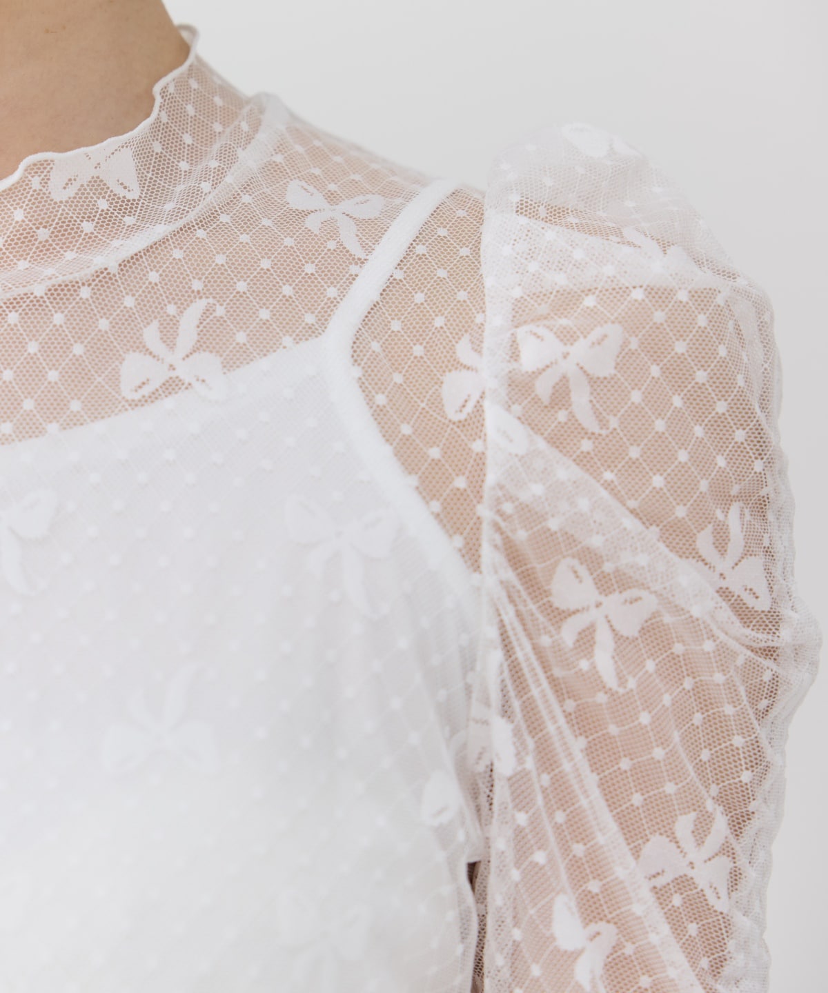 ミニリボン柄シアートップス